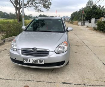 Hyundai Verna 2008 - Màu bạc, xe nhập