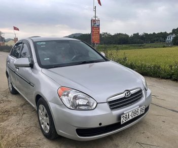 Hyundai Verna 2008 - Màu bạc, xe nhập