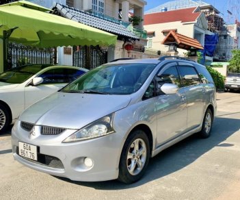 Mitsubishi Grandis 2005 - Xe màu bạc