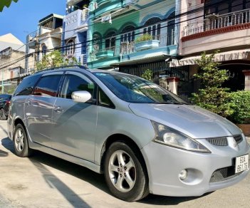 Mitsubishi Grandis 2005 - Xe màu bạc