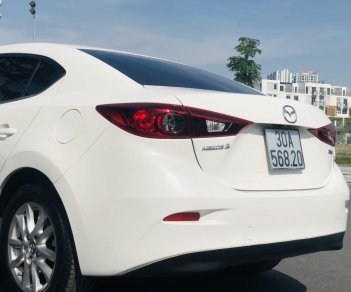 Mazda 3 2015 - Xe màu trắng