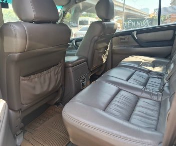 Toyota Land Cruiser 2004 - Màu ghi hồng full 2 cầu