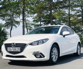 Mazda 3 2015 - Xe màu trắng