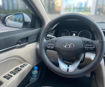 Hyundai Elantra 2022 - Xe siêu lướt