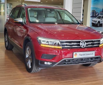 Volkswagen Tiguan 2022 - Giảm 50% thuế TB, tặng 5 năm bảo dưỡng, tặng dán film 3M, tặng phủ Nano