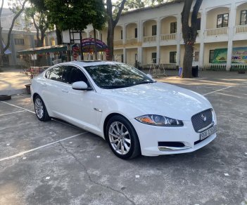 Jaguar XF 2013 - Xe màu trắng, xe nhập