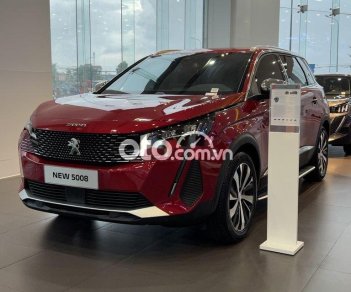 Peugeot 5008 2022 - Màu đỏ, nhập khẩu nguyên chiếc