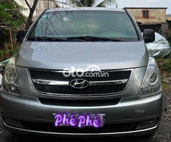 Hyundai Starex 2014 - Máy dầu, 9 chỗ ghế xoay