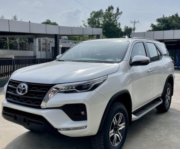 Toyota Fortuner 2022 - Hỗ trợ đăng kí đăng kiểm, giao xe tại nhà