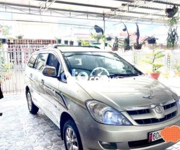 Toyota Innova 2009 - Màu bạc xe gia đình