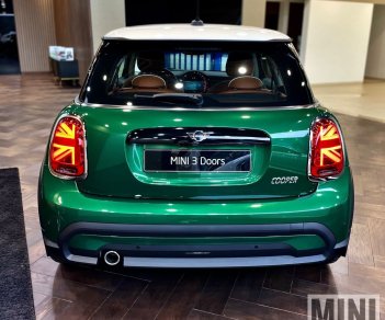 Mini Cooper 2022 - Xe mới 100% - Mới xuất hoá đơn, chưa lăn bánh - Tiết kiệm hơn mua mới 50 triệu - Nhập khẩu UK nguyên chiếc