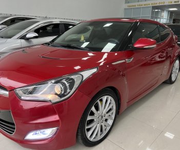 Hyundai Veloster 2011 - Cần bán xe màu đỏ