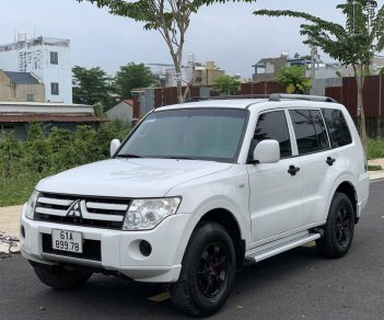 Mitsubishi Pajero 2007 - Xe màu trắng