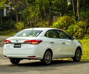 Toyota Vios 2022 - Tặng phiếu bảo dưỡng 1 năm hoặc 20.000 km