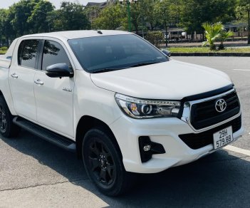 Toyota Hilux 2018 - Màu trắng, nhập khẩu Thái