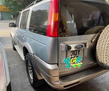 Ford Everest 2005 - Xe màu bạc giá hữu nghị