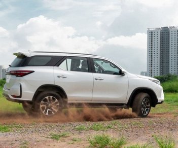 Toyota Fortuner 2022 - Giao xe ngay đủ màu