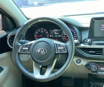 Kia Cerato 2019 - Đăng ký lần đầu 2019 còn mới giá chỉ 575tr