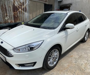 Ford Focus 2020 - Cần bán lại xe giá 580tr