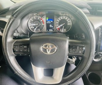 Toyota Hilux 2020 - Cam kết bằng văn bản, xe còn bảo hành