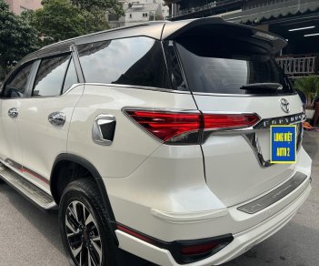 Toyota Fortuner 2020 - Màu trắng