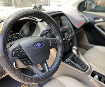 Ford Focus 2020 - Cần bán lại xe giá 580tr