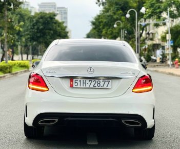 Mercedes-Benz 2019 - Cần bán xe ít sử dụng giá tốt 1 tỷ 659tr