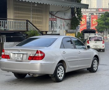 Toyota Camry 2003 - Màu ghi hồng