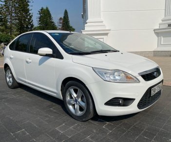 Ford Focus 2011 - Màu trắng, xe nhập số tự động, 280tr