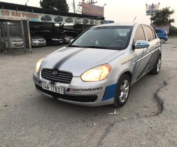 Hyundai Verna 2008 - Màu bạc