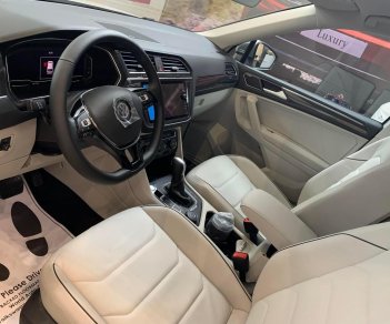 Volkswagen Tiguan 2022 - Màu cực đẹp - Sẵn xe tại showroom - Liên hệ hotline nhận ưu đãi đặc biệt trong T2