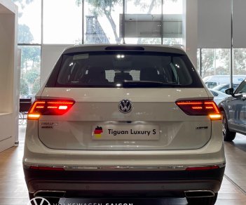 Volkswagen Tiguan 2022 - Giá tốt nhất miền Nam - Giảm 100% phí trước bạ - Tặng BHVC, tặng 5 năm bảo dưỡng, lãi suất 0%