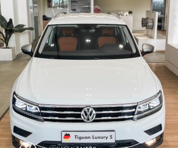 Volkswagen Tiguan 2022 - Giá tốt nhất miền Nam - Giảm 100% phí trước bạ - Tặng BHVC, tặng 5 năm bảo dưỡng, lãi suất 0%