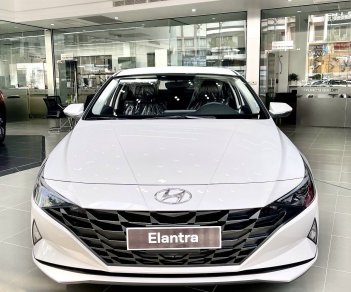 Hyundai Elantra 2022 - Ưu đãi 23tr + Tặng loa âm thanh LG - Sẵn xe - đủ phiên bản