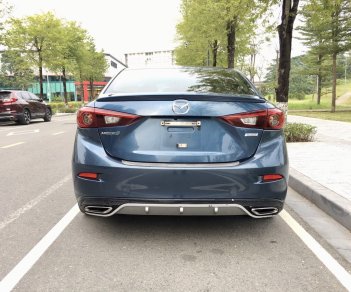 Mazda 3 2018 - Màu xanh lam