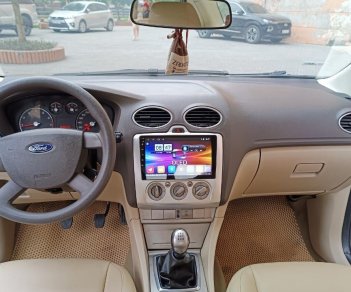 Ford Focus 2011 - Xe màu đen số sàn giá hữu nghị