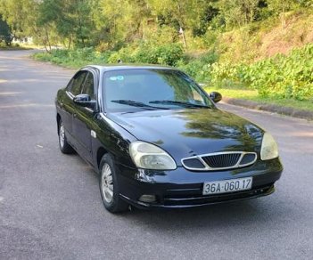 Daewoo Nubira 2001 - Xe màu đen