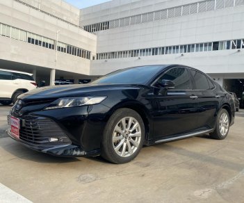 Toyota Camry 2019 - Màu đen, biển SG cực đẹp