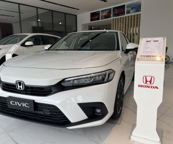 Honda Civic 2022 - Trắng - 01 xe duy nhất giao ngay