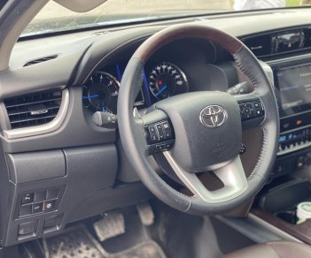 Toyota Fortuner 2019 - Máy dầu 2 cầu