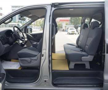 Hyundai Starex 2015 - 06 chỗ máy dầu