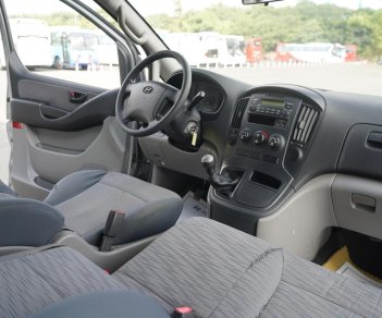 Hyundai Starex 2015 - 06 chỗ máy dầu