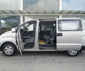 Hyundai Starex 2015 - 06 chỗ máy dầu