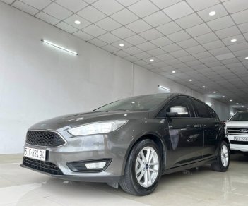 Ford Focus 2016 - Xe màu xám, giá cực tốt