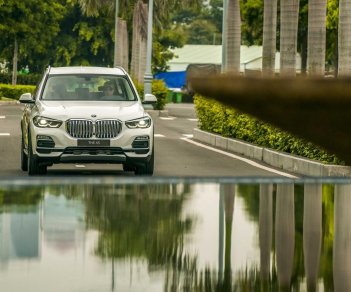 BMW X5 2022 - Xe màu trắng