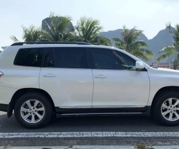 Toyota Highlander 2011 - Màu trắng, nhập khẩu số tự động