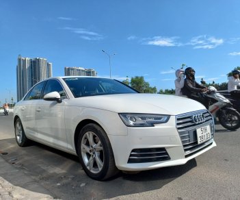 Audi A4 2017 - Màu trắng /nội thất nâu