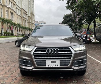 Audi Q7 2016 - Màu nâu, nội thất đen