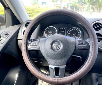 Volkswagen Tiguan 2014 - Nhập Đức 2014 màu nâu zin loại full đồ chơi nhà mua mới hơn 1 tỷ 500tr một đời trùm mền ít đi