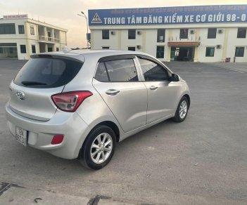 Hyundai Grand i10 2016 - Màu bạc xe gia đình, 285 triệu